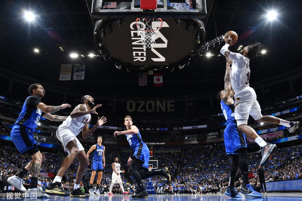 她的身份与 她的身份与