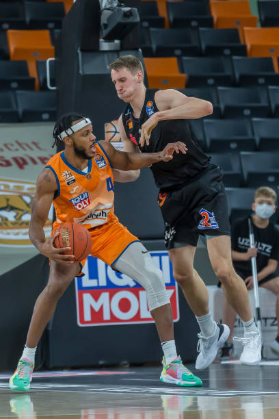 轻球员树立 轻球员树立