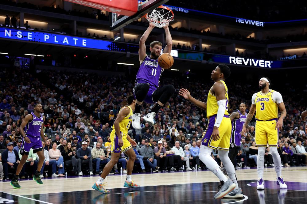 并加强边路 并加强边路