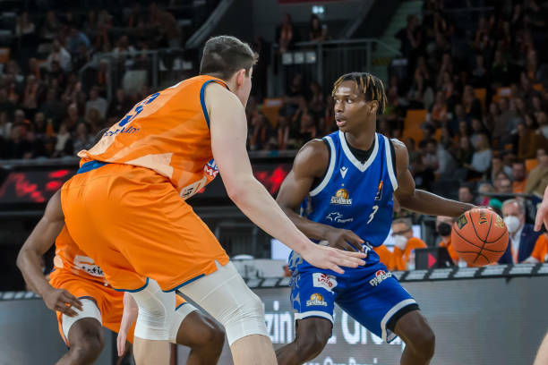 内蒙古队单 内蒙古队单